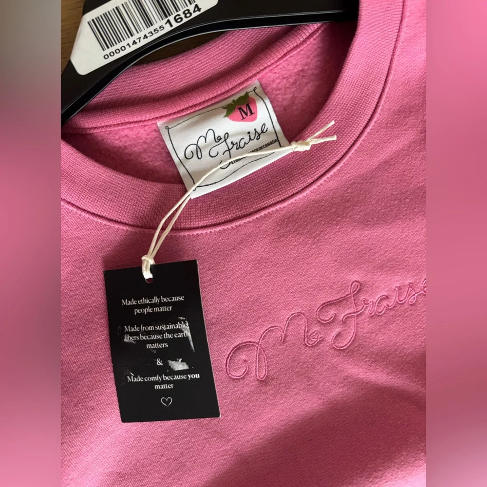 M. Fraise Bunny Hug Crew Neck Pullover Sweatshirt Fleece Long Sleeve Pink Medium - Picture 8 of 10